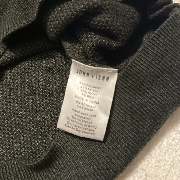 Jonn + Jenn Camo Pullover Sz XS - Picture 4 of 4